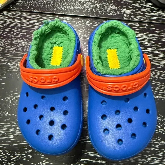 Toddler Crocs 9C - Picture 2 of 4